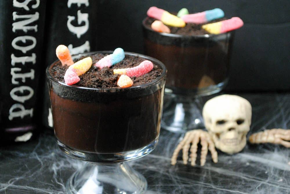 fun-halloween-dessert-kids-dirt-pudding